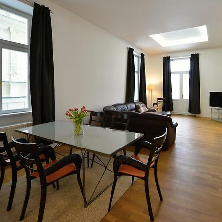 Kolonada Luxury 2 Bedroom Apartment With Balcony Mariánské Lázně Exterior foto