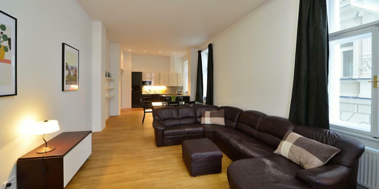 Kolonada Luxury 2 Bedroom Apartment With Balcony Mariánské Lázně Exterior foto