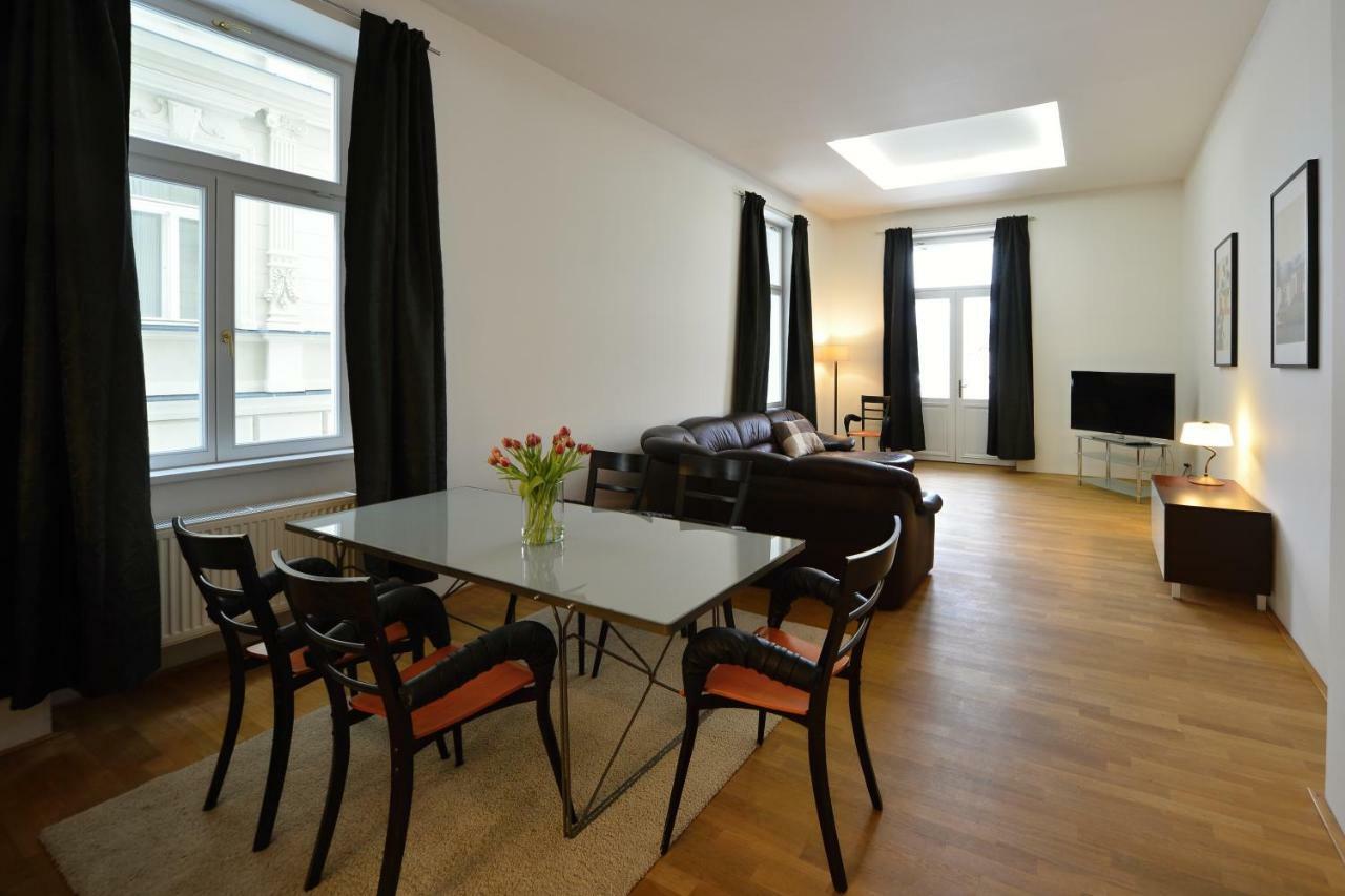 Kolonada Luxury 2 Bedroom Apartment With Balcony Mariánské Lázně Exterior foto