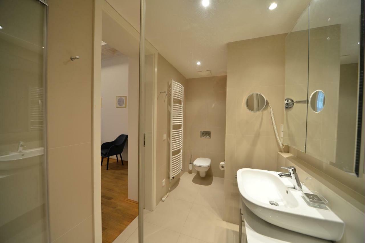 Kolonada Luxury 2 Bedroom Apartment With Balcony Mariánské Lázně Exterior foto